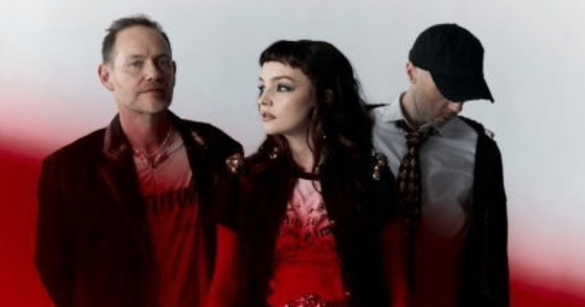 CHVRCHES inicia nova era com o lançamento do single “Roses”