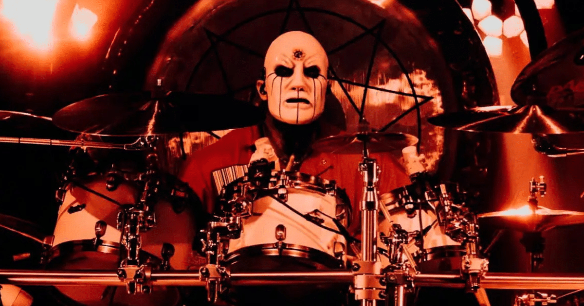 Eloy Casagrande, do Slipknot, sinaliza voto em Lula e critica família Bolsonaro: “Nunca mais”
